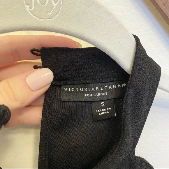 Black Scalloped Tie Neck Sleeveless Blouse - Picture 7 of 9